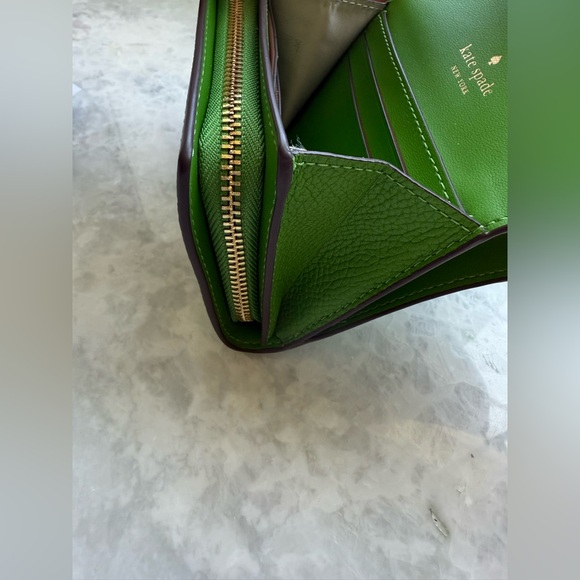 Kate Spade Kayla Pebbled Leather Green Wallet NWT - Picture 8 of 13